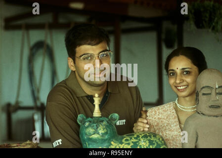 Viswanathan Anand , Grand maître indien d'échecs et femme Aruna , champion du monde d'échecs , Inde , Asie Banque D'Images