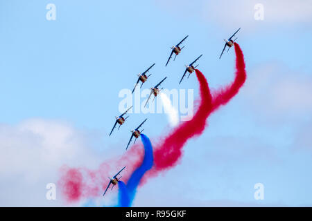 PARIS-LE BOURGET, FRANCE - JUN 23, 2017 : le français Patrouille de France l'équipe de voltige airshow effectuant au Bourget 2017. Banque D'Images