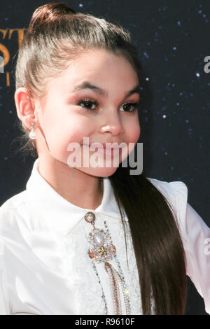 Les Chroniques de Noël Los Angeles Premiere tenue à l'Bruin Westwood à Los Angeles, Californie le 18 novembre 2018 mettant en vedette : Ariana Greenblatt Où : Los Angeles, California, United States Quand : 18 novembre 2018 Crédit : Sheri/WENN.com Determan Banque D'Images