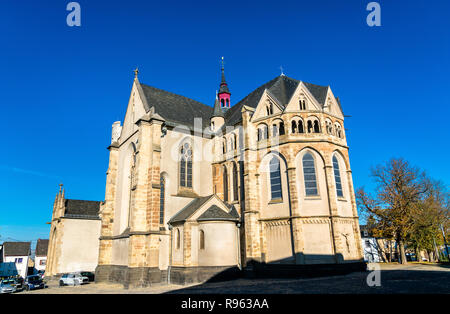 Saint Martin et saint dans l'église de Severus Munstermaifeld - Rhénanie-Palatinat, Allemagne Banque D'Images