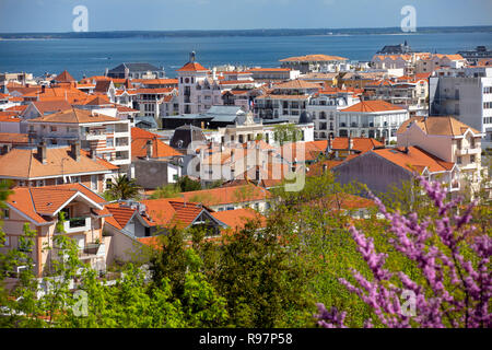 Vue aérienne de la ville de Arcachon (Arcachon (33120), Gironde (33), Aquitaine, France). Banque D'Images