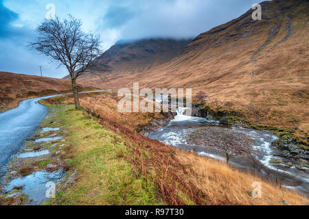 La vallée de Glen Etive à Glencoe dans les Highlands écossais Banque D'Images
