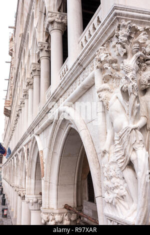 Vue rapprochée au palais des Doges à Venise, Italie Banque D'Images