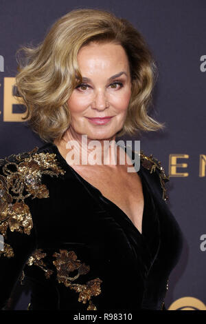 LOS ANGELES, CA, USA - 17 SEPTEMBRE : Jessica Lange arrive à la 69e Primetime Emmy Awards annuel tenu au Théâtre de Microsoft à Los Angeles. Vivre le 17 septembre 2017 à Los Angeles, Californie, États-Unis. (Photo par Xavier Collin/Image Press Office) Banque D'Images