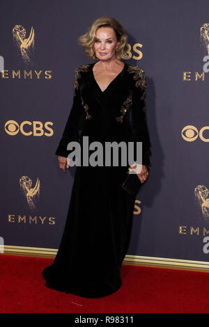 LOS ANGELES, CA, USA - 17 SEPTEMBRE : Jessica Lange arrive à la 69e Primetime Emmy Awards annuel tenu au Théâtre de Microsoft à Los Angeles. Vivre le 17 septembre 2017 à Los Angeles, Californie, États-Unis. (Photo par Xavier Collin/Image Press Office) Banque D'Images