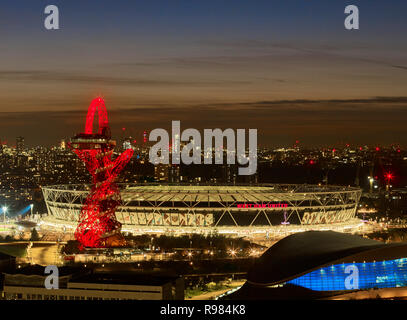 London city skyline at night Banque D'Images