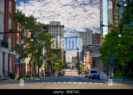 Gay Street historique à Knoxville dans le Tennessee. Gay Street marque le centre-ville de district de la ville de Knoxville. Banque D'Images