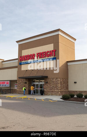 HICKORY, NC, États-Unis d-12-19-18 : un port local magasin de marchandises, l'enseigne discount d'outils et d'équipement. La chaîne de magasins de plus de 800 est basé à Calab Banque D'Images