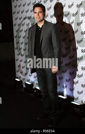 NEW YORK - Le 23 juin : l'Acteur Matt Dillon assiste à la conception "Persol" Ooening Incognito exposition au Whitney Museum of American Art, le 23 juin 2009 à New York. (Photo par Steve Mack/S.D. Mack Photos) Banque D'Images