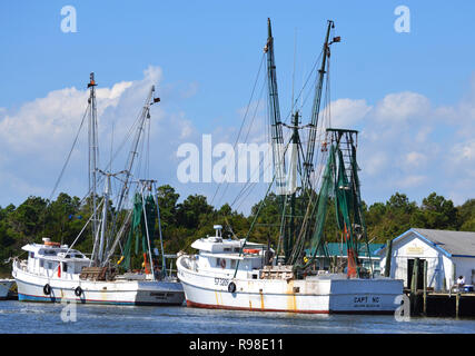 Deux chalutiers Banque D'Images
