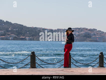 Istanbul, Turquie - le détroit du Bosphore relie la mer Noire à la mer de Marmara et son un site important à Istanbul Banque D'Images