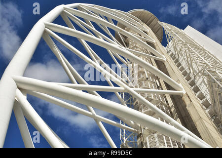 Lisbonne, Portugal - 2 novembre, 2017. Tour Vasco da Gama détail structure blanc , le nouvel hôtel à Myriad Tage à Lisbonne, le parc Nation Banque D'Images