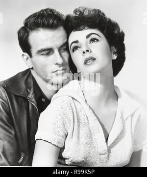 Titre original : UNE PLACE AU SOLEIL. Titre en anglais : UNE PLACE AU SOLEIL. Année : 1951. Réalisateur : GEORGE STEVENS. Stars : ELIZABETH TAYLOR, Montgomery CLIFT. Credit : PARAMOUNT PICTURES / Album Banque D'Images