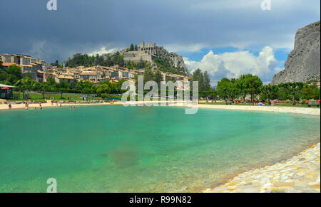 Sisteron en Haute Provence en France Banque D'Images