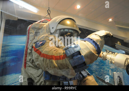 La Cité des étoiles, en Russie. Le 5 décembre 2013. Gagarin Cosmonaut Training Center à Star City (Zvezdny Gorodok). Spacesuit cosmonaut Banque D'Images