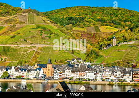 Avis de Zell ville sur la Moselle, dans l'état de l'Allemagne Rhénanie-palatinat Banque D'Images