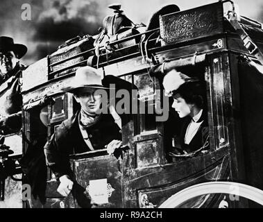 Titre original : STAGECOACH. Titre en anglais : STAGECOACH. Année : 1939. Réalisateur : JOHN FORD. Stars : John Wayne. Credit : United Artists / Album Banque D'Images