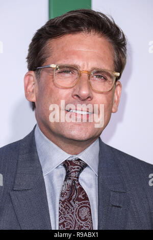 WESTWOOD, LOS ANGELES, CA, USA - 16 SEPTEMBRE : Steve Carell arrive à la Los Angeles Premiere de Fox Searchlight Pictures' 'bataille des sexes' qui s'est tenue au Regency Village Theatre le 16 septembre 2017 à Westwood, Los Angeles, Californie, États-Unis. (Photo par Xavier Collin/Image Press Office) Banque D'Images