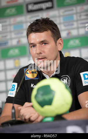 21 décembre 2018, Berlin : Christian Prokop, DHB entraîneur national, lors d'une conférence de presse. Le Championnat du Monde de handball aura lieu du 10 au 27 janvier 2019 en Allemagne et au Danemark. Photo : Jörg Carstensen/dpa Banque D'Images
