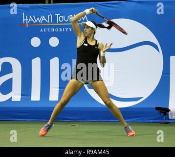 21 décembre 2018 - Christaina McHale de volée dans un match contre Monica Puig au cours de l'Ohio s'ouvrir à l'Neal S. Blaisdell Center à Honolulu, Hawaï - Michael Sullivan/CSM Banque D'Images