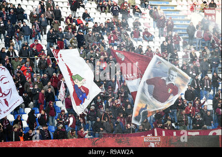 Foto Massimo Paolone/LaPresse 22 dicembre 2018 Reggio Emilia, Italia sport calcio Sassuolo vs Torino - Campionato di Calcio Serie A TIM 2018/2019 - stade "Mapei - TCCE&# xe0 ; del Tricolore" Nella foto : i tifosi del Torino Photo Massimo Paolone/LaPresse 22 décembre 2018 à Reggio Emilia, Italie Sports Football Sassuolo vs Torino - championnat de football italien une ligue 2018/2019 TIM - "Stade Mapei". Dans le pic : les fans de Torino Banque D'Images