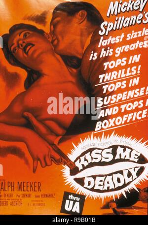 Titre original : Kiss Me Deadly. Titre en anglais : MICKEY SPILLANE'S KISS ME DEADLY. Année : 1955. Réalisateur : ROBERT ALDRICH. Credit : United Artists / Album Banque D'Images