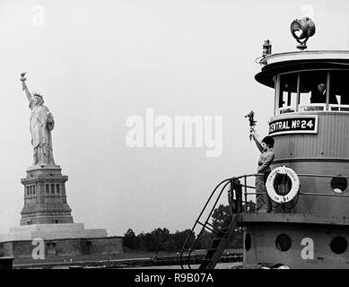 Titre original : Funny Girl. Titre en anglais : Funny Girl. Année : 1968. Réalisateur : William Wyler. Stars : Barbra Streisand. Credit : Columbia Pictures / Album Banque D'Images