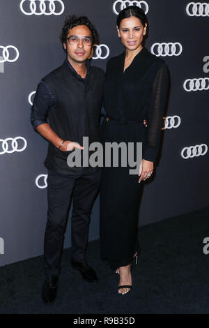 HOLLYWOOD, LOS ANGELES, CA, USA - 14 SEPTEMBRE : Kunal Nayyar, Neha Kapur arrivent à l'avant 2017 Audi Emmy Party - 69e Emmy Awards s'est tenue à la Chambre de mettre en surbrillance Hollywood Dream le 14 septembre 2017 à Hollywood, Los Angeles, Californie, États-Unis. (Photo par Xavier Collin/Image Press Office) Banque D'Images