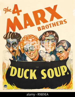 Titre original : DUCK SOUP. Titre en anglais : DUCK SOUP. Année : 1933. Directeur : LEO MCCAREY. Credit : PARAMOUNT PICTURES / Album Banque D'Images