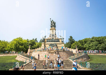 Deutschland, Hessen, Rüdesheim, Niederwalddenkmal Banque D'Images