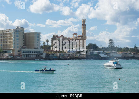 Montaza Palace est un palais, musée et de grands jardins dans le district de Montaza Alexandrie, Egypte. Il a été construit sur un plateau de faible à l'est du centre de un Banque D'Images