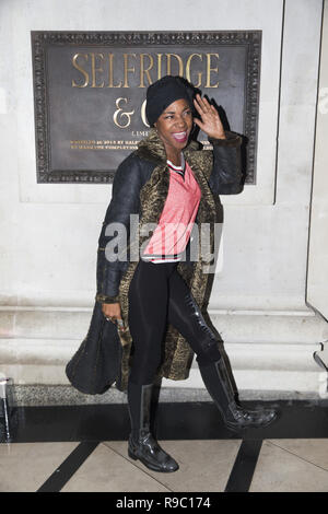 Les célébrités arrivent à la lumière de la brasserie restaurant fête de lancement à Selfridges avec : où : London, Royaume-Uni Quand : 20 Nov 2018 Crédit : Luc Hannaford/WENN Banque D'Images