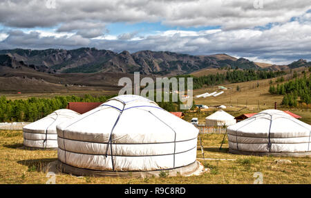 Vues des camps de yourte en Mongolie Banque D'Images