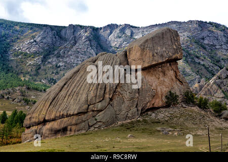 Turtle Rock dans le Parc National de Gorkhi-Terelj en Mongolie, Banque D'Images
