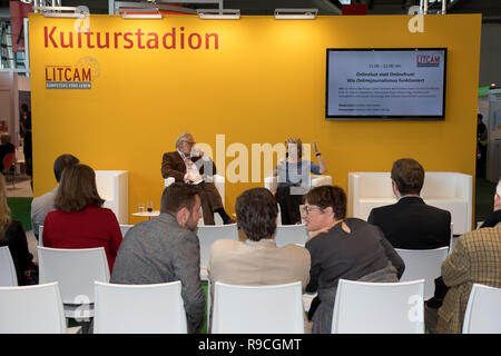 Impressions de l'offre différents et des présentations sur les stands dans les différentes salles à la foire du livre 2018 de Francfort am Main Allemagne Banque D'Images