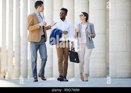 Retour à la maison après le travail Banque D'Images