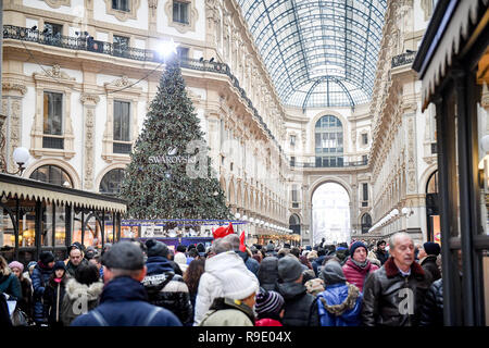 Milan, Italie. Dec 23, 2018. Crédit d'achats de Noël : LaPresse/Alamy Live News Banque D'Images