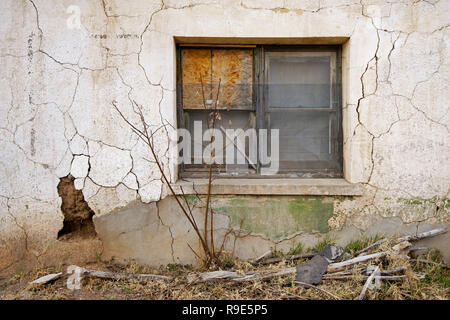 Abandonné adobe maison de Alpine, Texas Banque D'Images