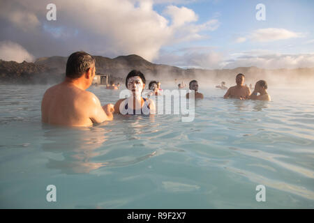 Le groupe chinois de touristes visitent l'Islande, la Suède et la Norvège Banque D'Images