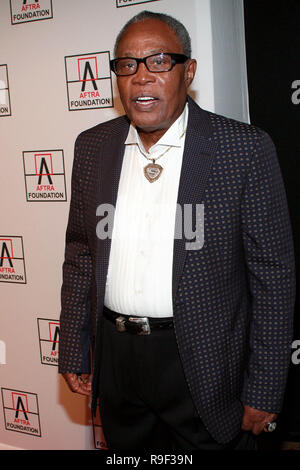 NEW YORK - Le 22 février : Musicien Sam Moore assiste à l'AMEE AFTRA 2010 Prix lors de la grande salle de bal à l'hôtel Plaza le 22 février 2010 à New York, New York. (Photo par Steve Mack/S.D. Mack Photos) Banque D'Images