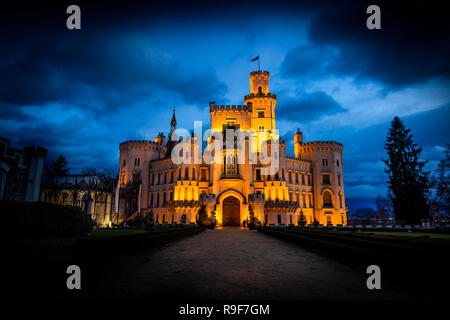 Nuit au Château de Hluboka nad Vltavou République Tchèque. Banque D'Images