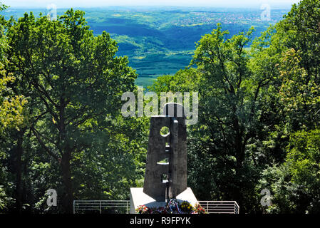 Monument aux héros inconnus sur mountain Avala, Belgrade, Serbie Banque D'Images