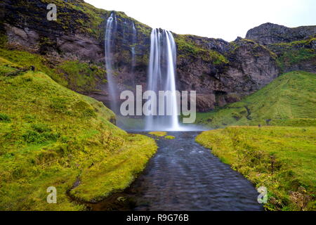 Cascade de Seljalandsfoss en Islande Banque D'Images