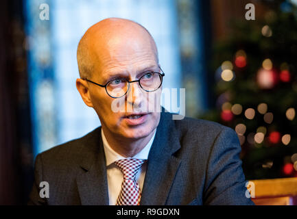 Hambourg, Allemagne. Dec 10, 2018. Peter Tschentscher (SPD), premier maire de Hambourg, lors d'une entrevue. Tschentscher est satisfait de sa première année en tant que maire. Crédit : Daniel Bockwoldt/dpa/Alamy Live News Banque D'Images