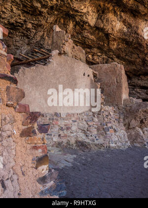 Des ruines Indiennes Salado, Tonto National Monument près de Roosevelt, l'autoroute 188 Réservoir d'Arizona au nord du globe, Arizona. Banque D'Images