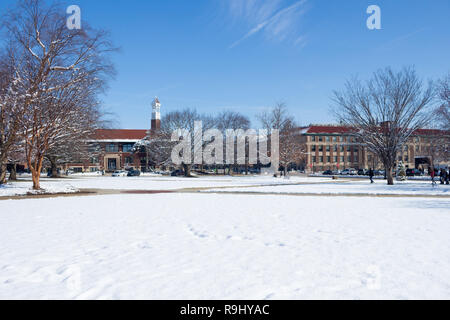 Memorial Mall avec neige, Purdue University, West Lafayette, Indiana, États-Unis Banque D'Images