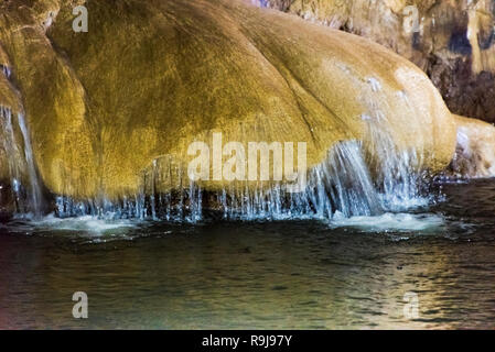 Grotte Stopica, mont Zlatibor, Serbie Banque D'Images