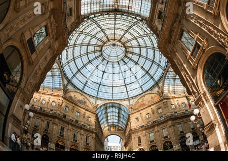 La galerie marchande sous verrière, Galleria, Milano, Italie. 7/24/2009 Banque D'Images