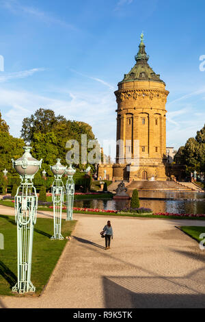 Jeux d'eau, fontaines, au tour de l'eau, Friedrichsplatz, Mannheim, Bade-WŸrttemberg, Allemagne Banque D'Images