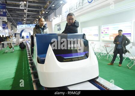 Hangzhou, Chine. Dec 26, 2018. La première expo de Transport Intelligents Zhejiang International est tenue à Hangzhou, la Chine de l'sLa Province de Zhejiang. Crédit : SIPA Asie/ZUMA/Alamy Fil Live News Banque D'Images